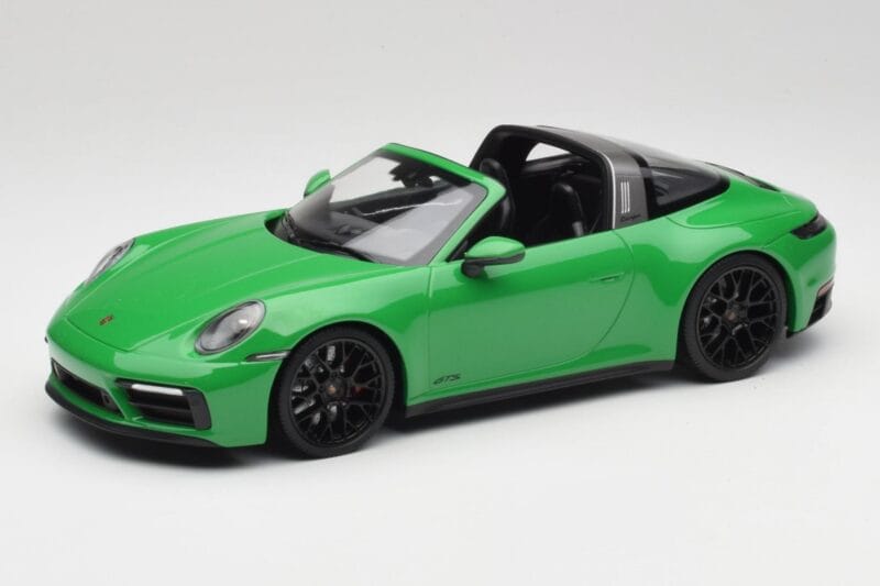 Porsche 911 991.2 Targa 4 GTS British Racing Verde Minichamps 1:18 155061065 Metal