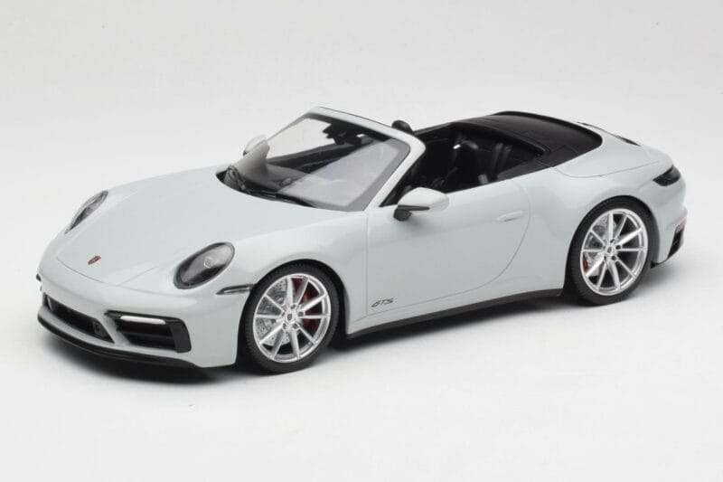 Porsche 911 992 Carrera 4 GTS Descapotable Gris Minichamps 1:18 155063034 Metal