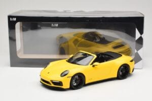 Porsche 911 992 Carrera 4 GTS Descapotable Amarillo Minichamps 1:18 155063030 Metal - imagen 6 de 6