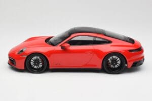 Porsche 911 992 Carrera 4 GTS Rojo Minichamps 1:18 155063100 Metal - imagen 3 de 6