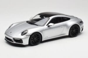 Porsche 911 992 Carrera 4 GTS Plata Minichamps 1:18 155063104 Metal