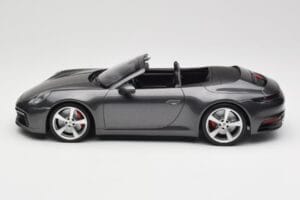 Porsche 911 992 Carrera 4S Descapotable Agate Grey Metallic Minichamps 1:18 155067336 Metal - imagen 3 de 6