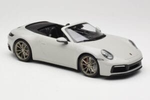 Porsche 911 992 Carrera 4S Descapotable Gris Minichamps 1:18 155067335 Metal - imagen 4 de 6