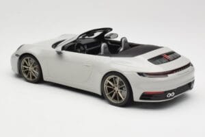 Porsche 911 992 Carrera 4S Descapotable Gris Minichamps 1:18 155067335 Metal - imagen 5 de 6