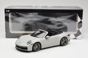 Porsche 911 992 Carrera 4S Descapotable Gris Minichamps 1:18 155067335 Metal - imagen 6 de 6
