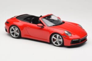 Porsche 911 992 Carrera 4S Descapotable Rojo Minichamps 1:18 155067331 Metal - imagen 4 de 6