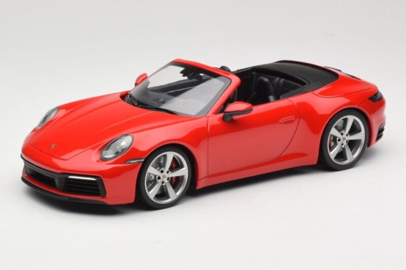 Porsche 911 992 Carrera 4S Descapotable Rojo Minichamps 1:18 155067331 Metal