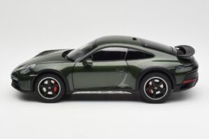 Porsche 911 992 Dakar Oak Verde Metalizado Norev 1:18 187241 Metal - imagen 5 de 9