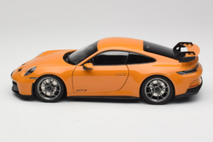 Porsche 911 992 GT3 Bahama Yellow Norev 1:18 187387 Metal - imagen 4 de 8
