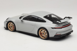 Porsche 911 992 GT3 Chalk Llantas Doradas Minichamps 1:18 117069001 Metal - imagen 5 de 6
