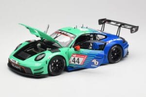 Porsche 911 992 GT3 R Falken #44 D. Eriksson / T. Heinemann 24 Hours of Nurburgring 2023 Minichamps 1:18 113236344 Metal - imagen 2 de 8