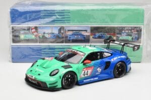 Porsche 911 992 GT3 R Falken #44 D. Eriksson / T. Heinemann 24 Hours of Nurburgring 2023 Minichamps 1:18 113236344 Metal - imagen 8 de 8