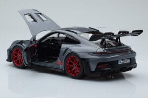Porsche 911 992 GT3 RS Arctic Gris Pyro Rojo Norev 1:18 187350 Metal - imagen 5 de 8