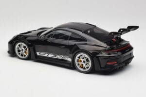 Porsche 911 992 GT3 RS Negro Con Llantas Plata Minichamps 1:18 155062231 Metal - imagen 5 de 6