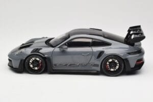 Porsche 911 992 GT3 RS Crayon Weissach Package & Black Wheels Minichamps 1:18 110062024 Metal - imagen 4 de 8