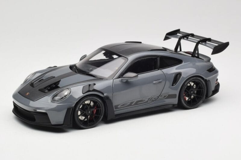Porsche 911 992 GT3 RS Crayon Weissach Package & Black Wheels Minichamps 1:18 110062024 Metal