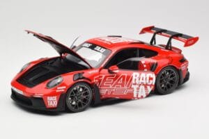 Porsche 911 992 GT3 RS Getspeed Race Taxi Guards Red Minichamps 1:18 110062040 Metal - imagen 2 de 8