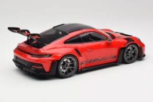 Porsche 911 992 GT3 RS Guards Rojo & Llantas Plata Weissach Package Minichamps 1:18 153062246 Metal - imagen 2 de 6