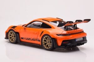 Porsche 911 992 GT3 RS Gulf Naranja Norev 1:18 187360 Metal - imagen 7 de 8