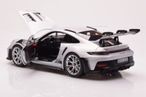 Porsche 911 992 GT3 RS Ice Gris Norev 1:18 187359 Metal - imagen 5 de 8