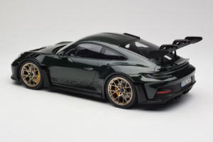 Porsche 911 992 GT3 RS Jet Green Metallic Black Norev 1:12 127532 Metal - imagen 5 de 6