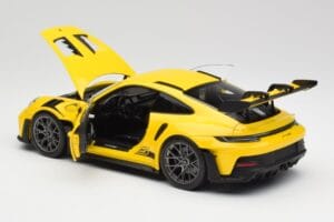 Porsche 911 992 GT3 RS Racing Amarillo Norev 1:18 WAP0212810RGT3 Metal - imagen 5 de 8