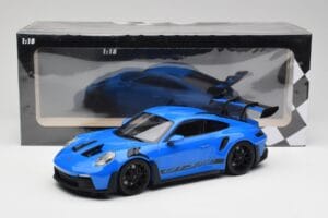 Porsche 911 992 GT3 RS Shark Azul & Llantas Negras Minichamps 1:18 153062233 Metal - imagen 6 de 6