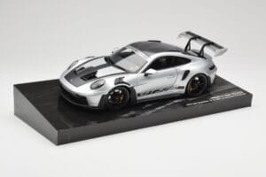 Porsche 911 992 GT3 RS Plata Weissach Package Minichamps 1:18 110062020 Metal - imagen 2 de 8