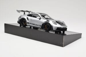 Porsche 911 992 GT3 RS Plata Weissach Package Minichamps 1:18 110062020 Metal - imagen 6 de 8