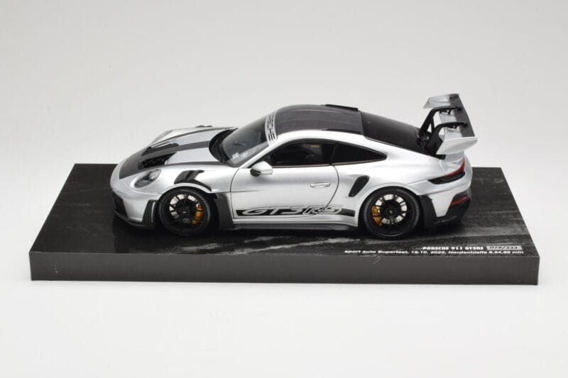 Porsche 911 992 GT3 RS Plata Weissach Package Minichamps 1:18 110062020 Metal
