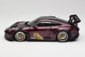 Porsche 911 992 GT3 RS Ultravioleta & Llantas Plata Minichamps 1:18 110062029 Metal - imagen 4 de 8