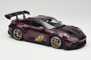 Porsche 911 992 GT3 RS Ultravioleta & Llantas Plata Minichamps 1:18 110062029 Metal - imagen 6 de 8