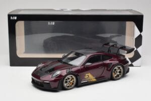Porsche 911 992 GT3 RS Ultravioleta & Llantas Plata Minichamps 1:18 110062029 Metal - imagen 8 de 8