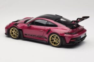 Porsche 911 992 GT3 RS Weissach Package Ruby Star Norev 1:18 187370 Metal - imagen 7 de 8