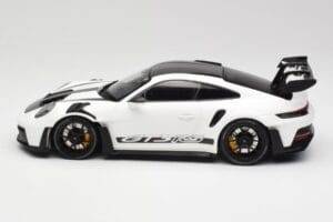 Porsche 911 992 GT3 RS Blanco & Llantas Negras Minichamps 1:18 155062230 Metal - imagen 3 de 6