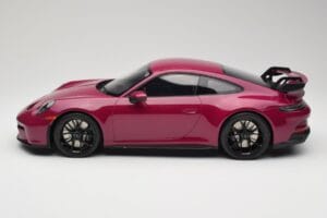 Porsche 911 992 GT3 Ruby Star Neo Red GT Spirit 1:12 GT536 Resina - imagen 3 de 6