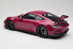 Porsche 911 992 GT3 Ruby Star Neo Red GT Spirit 1:12 GT536 Resina - imagen 5 de 6