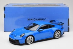 Porsche 911 992 GT3 Shark Azul & Llantas Plata Minichamps 1:18 143069015 Resina - imagen 6 de 6