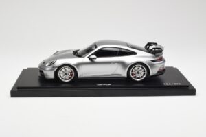 Porsche 911 992 GT3 Plateado Minichamps 1:18 WAP0211510M004 Resina - imagen 3 de 7