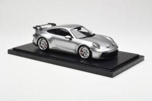 Porsche 911 992 GT3 Plateado Minichamps 1:18 WAP0211510M004 Resina - imagen 4 de 7