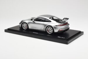 Porsche 911 992 GT3 Plateado Minichamps 1:18 WAP0211510M004 Resina - imagen 5 de 7