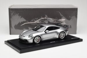 Porsche 911 992 GT3 Plateado Minichamps 1:18 WAP0211510M004 Resina - imagen 7 de 7
