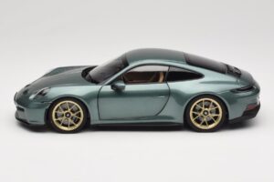Porsche 911 992 GT3 Touring Package Malachite Green Metallic Norev 1:18 187382 Metal - imagen 4 de 8