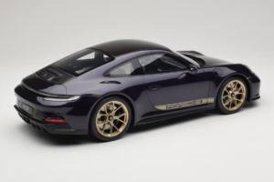 Porsche 911 992 GT3 Touring Viola Metallic GT Spirit 1:12 GT937 Resina - imagen 2 de 6