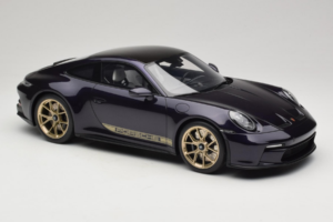 Porsche 911 992 GT3 Touring Viola Metallic GT Spirit 1:12 GT937 Resina - imagen 4 de 6