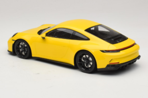 Porsche 911 992 GT3 Touring Amarillo Llantas Negras Minichamps 1:18 117069021 Metal - imagen 5 de 6