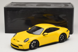 Porsche 911 992 GT3 Touring Amarillo Llantas Negras Minichamps 1:18 117069021 Metal - imagen 6 de 6