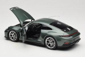 Porsche 911 992 S/T Malachite Green Metallic Norev 1:18 187472 Metal - imagen 4 de 8