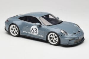 Porsche 911 992 ST Gentian Blue Metallic GT Spirit 1:18 GT491 Resina - imagen 4 de 6
