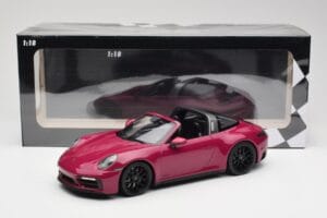 Porsche 911 992 Targa 4 GTS Rubystar Minichamps 1:18 155061066 Metal - imagen 6 de 6